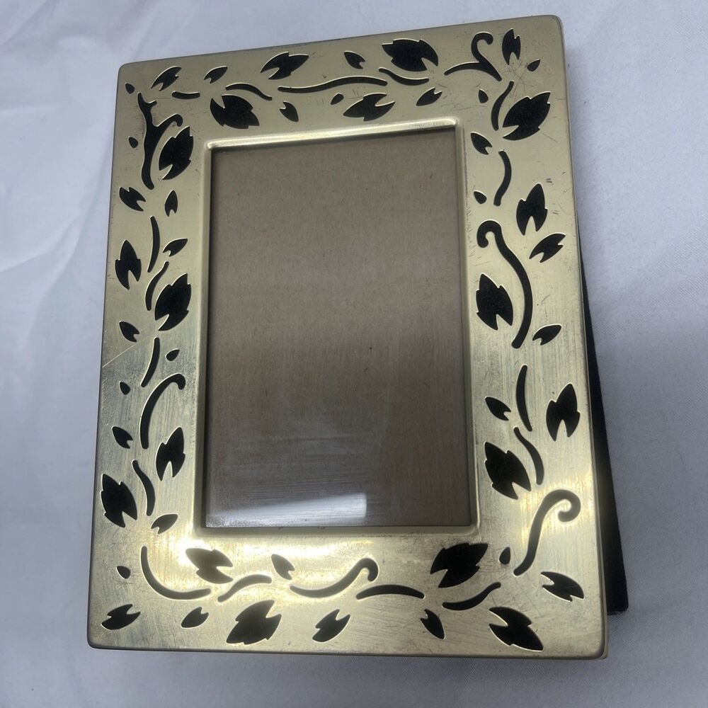 Vintage Burnes Brass Black Velvet 4"x 6" Frame Photo Album 40 Two-Sided Pockets